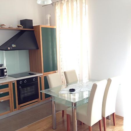 Apartment Duncovich Cres Værelse billede